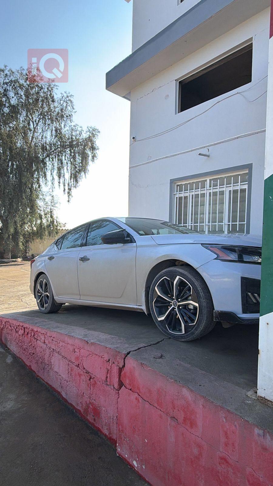 نيسان ألتيما